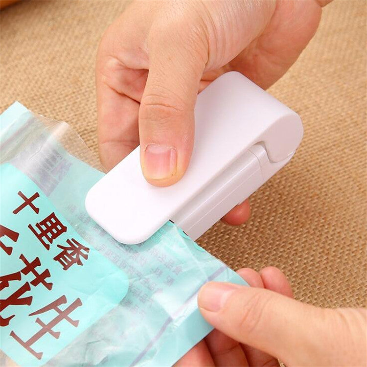 Household  portable mini snack plastic bag sealer