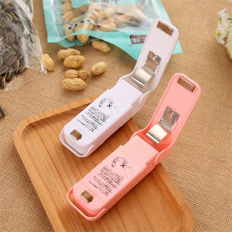 Household  portable mini snack plastic bag sealer